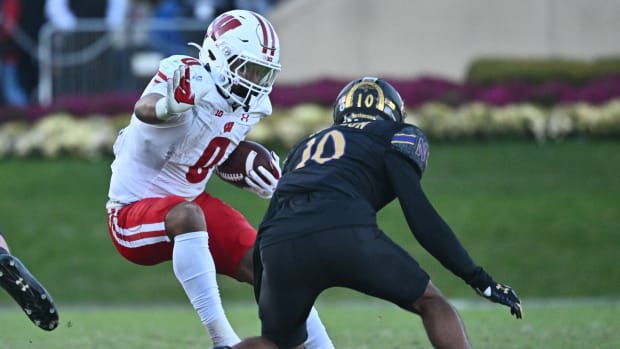 Wisconsin running back Braelon Allen breaking a tackle against Northwestern.